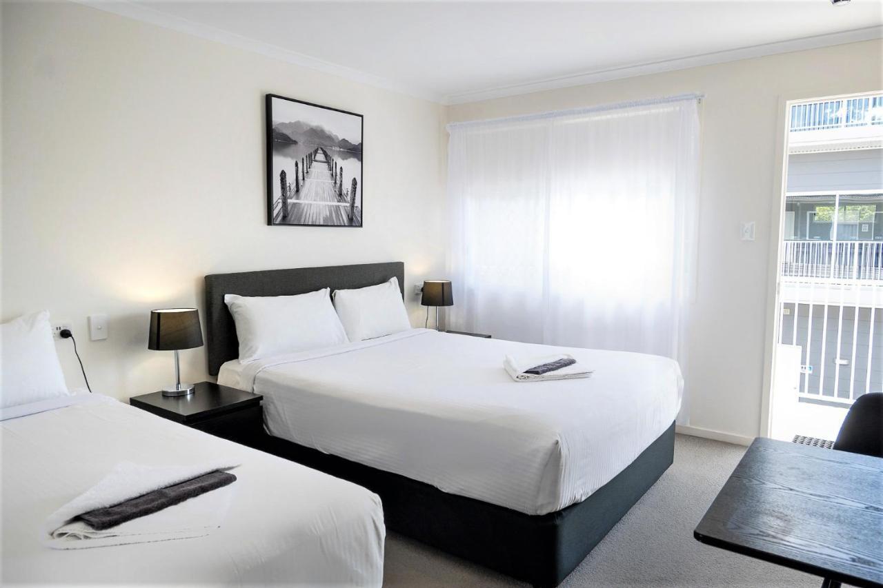 Petrie Mill Motel Экстерьер фото